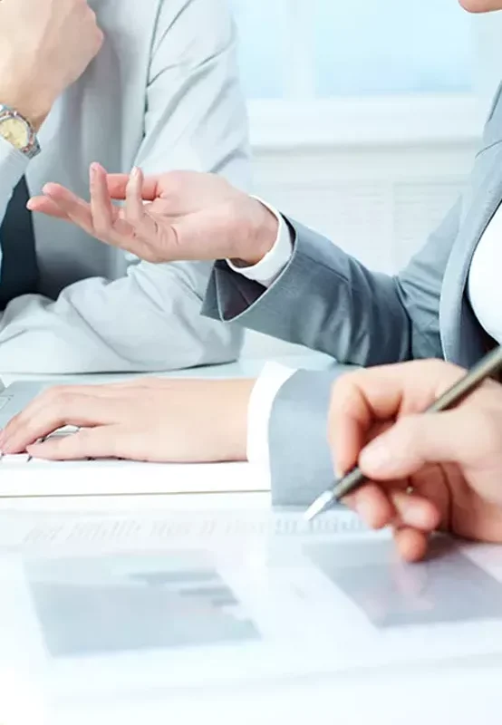 Wisdom Capital advisers meeting with a client